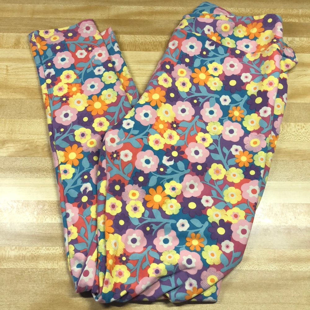 LuLaRoe leggings Tall & Curvy